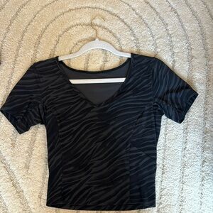 Zebra print lulu top!